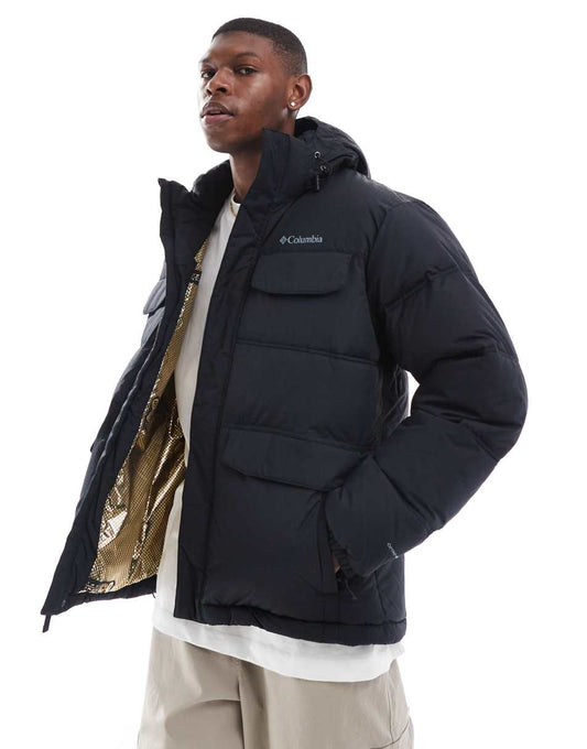 Landroamer puffer jacket in black