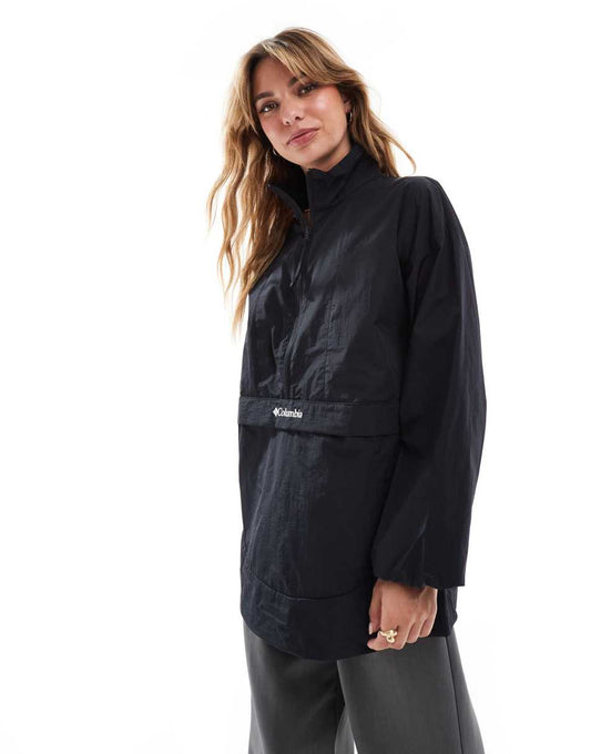 Boundless Adventure anorak in black