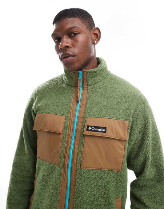 colourblock pebbled full zip fleece in canteen green