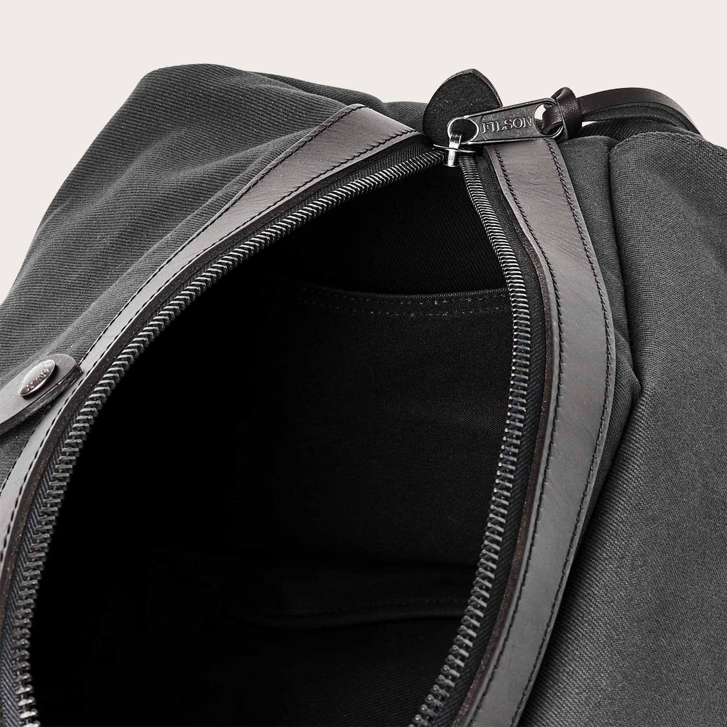 RUGGED TWILL MEDIUM DUFFLE