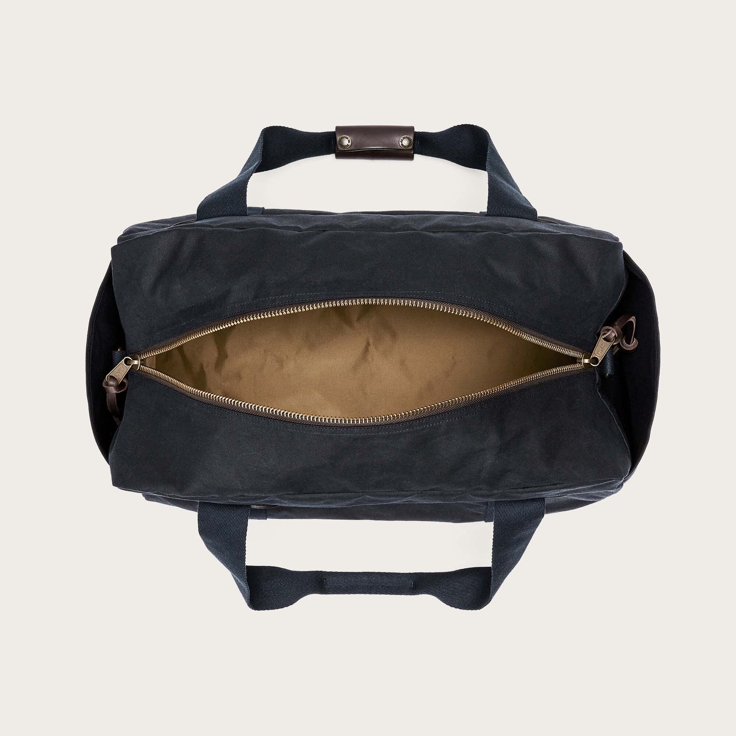 MEDIUM TIN CLOTH DUFFLE BAG