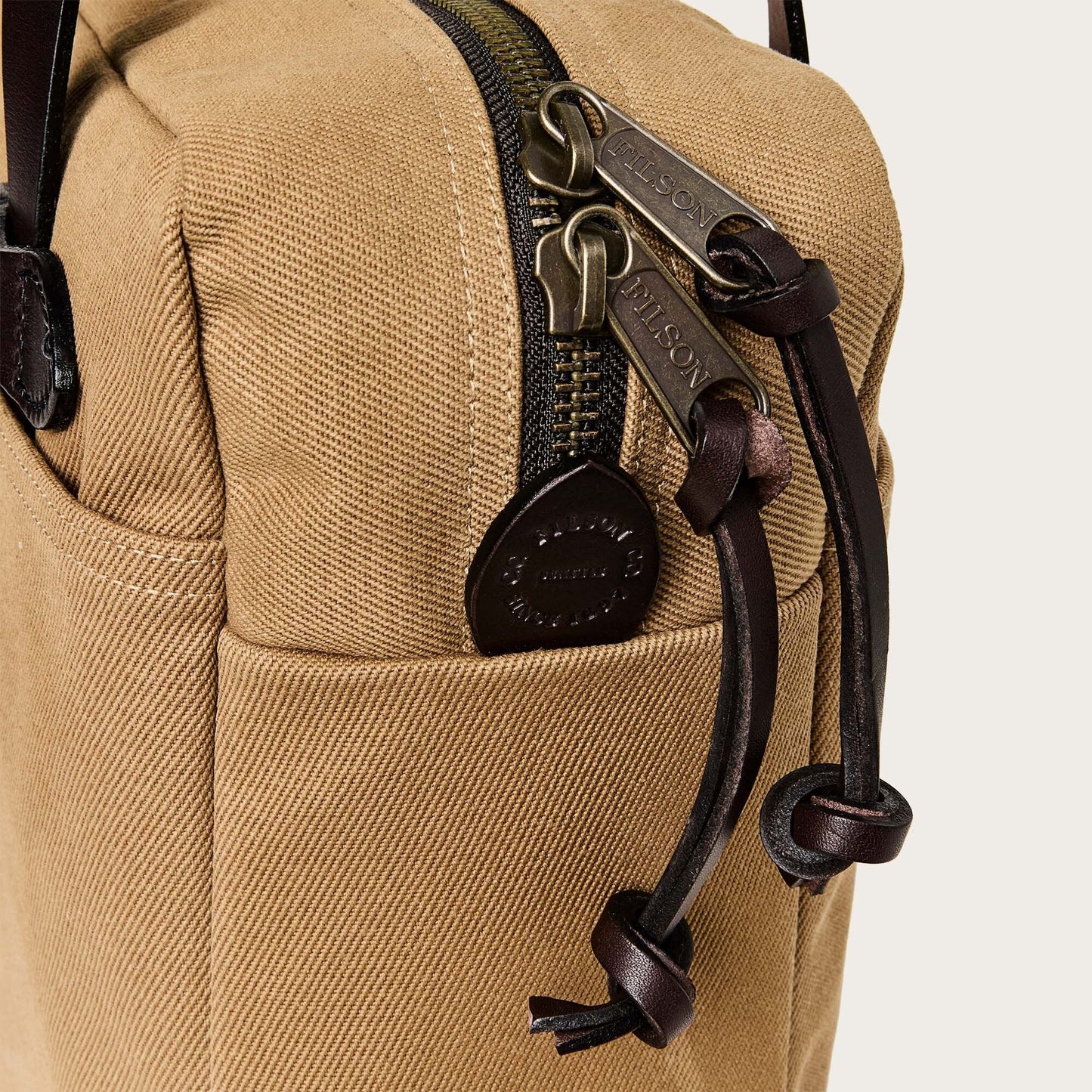 RUGGED TWILL SMALL ZIPPER TOTE BAG